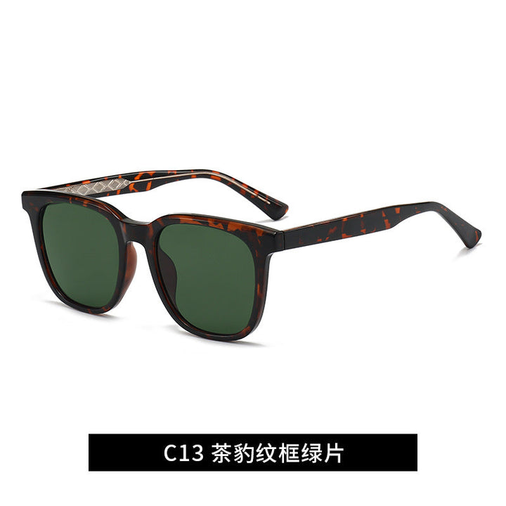 Ladies fashionable sunglasses in modern rectangular style Kalsten