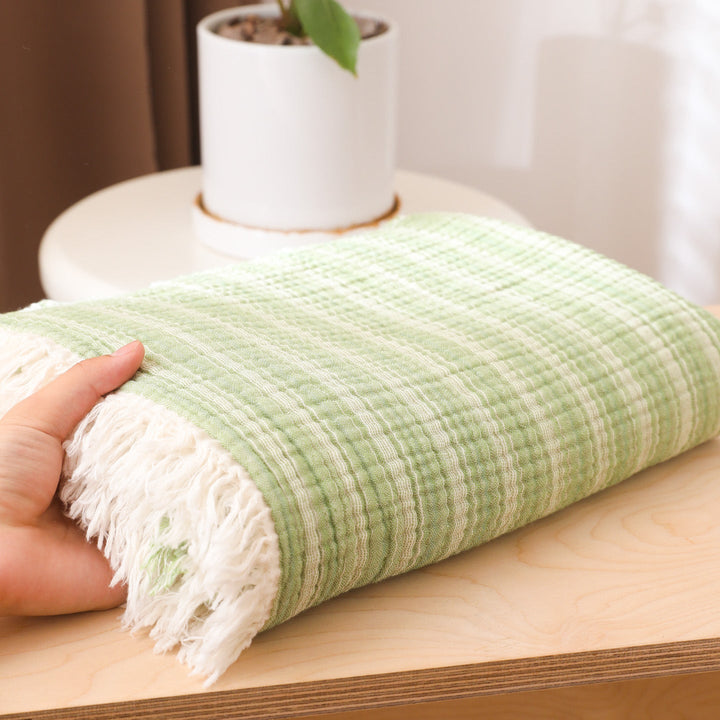 Women modern and stylish waffle structure plaid blanket Kalsten