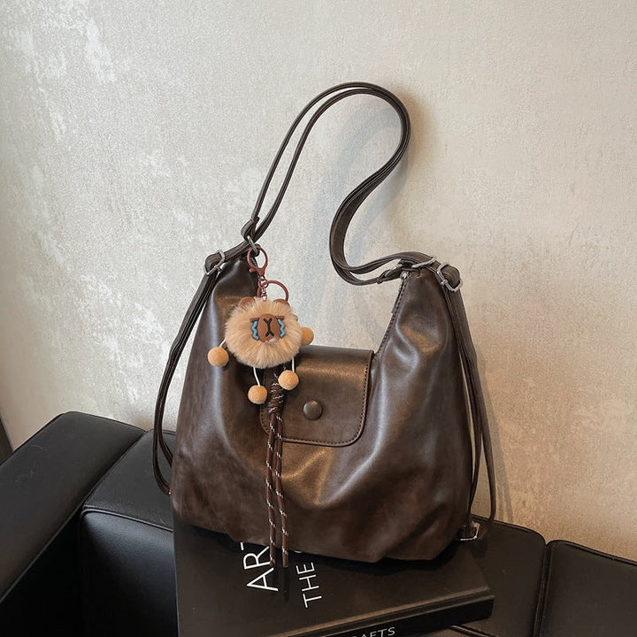 Modern shoulder bag with practical flap closure Kalsten