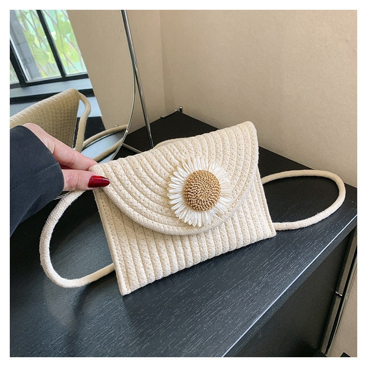 Fashionable shoulder bag with flower appliqué Kalsten