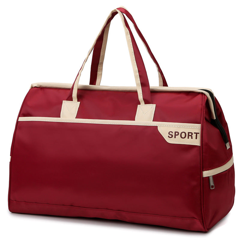 Sporty travel bag with reinforced handles and generous interior Kalsten