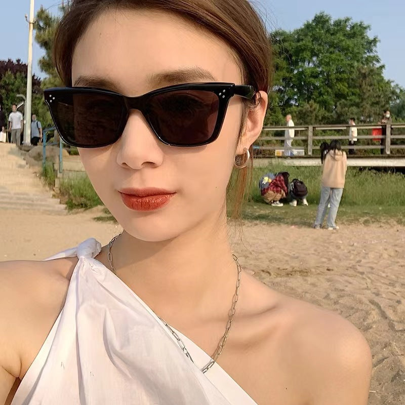 Women’s retro-inspired sunglasses with eye-catching pattern Kalsten