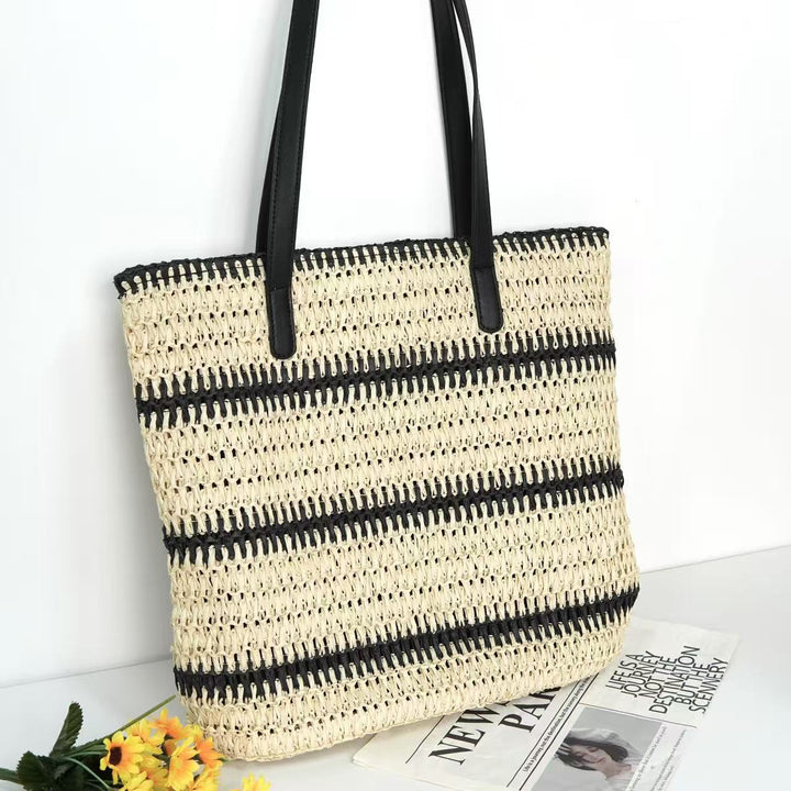 Beach bag with modern stripes and robust carrying straps Kalsten