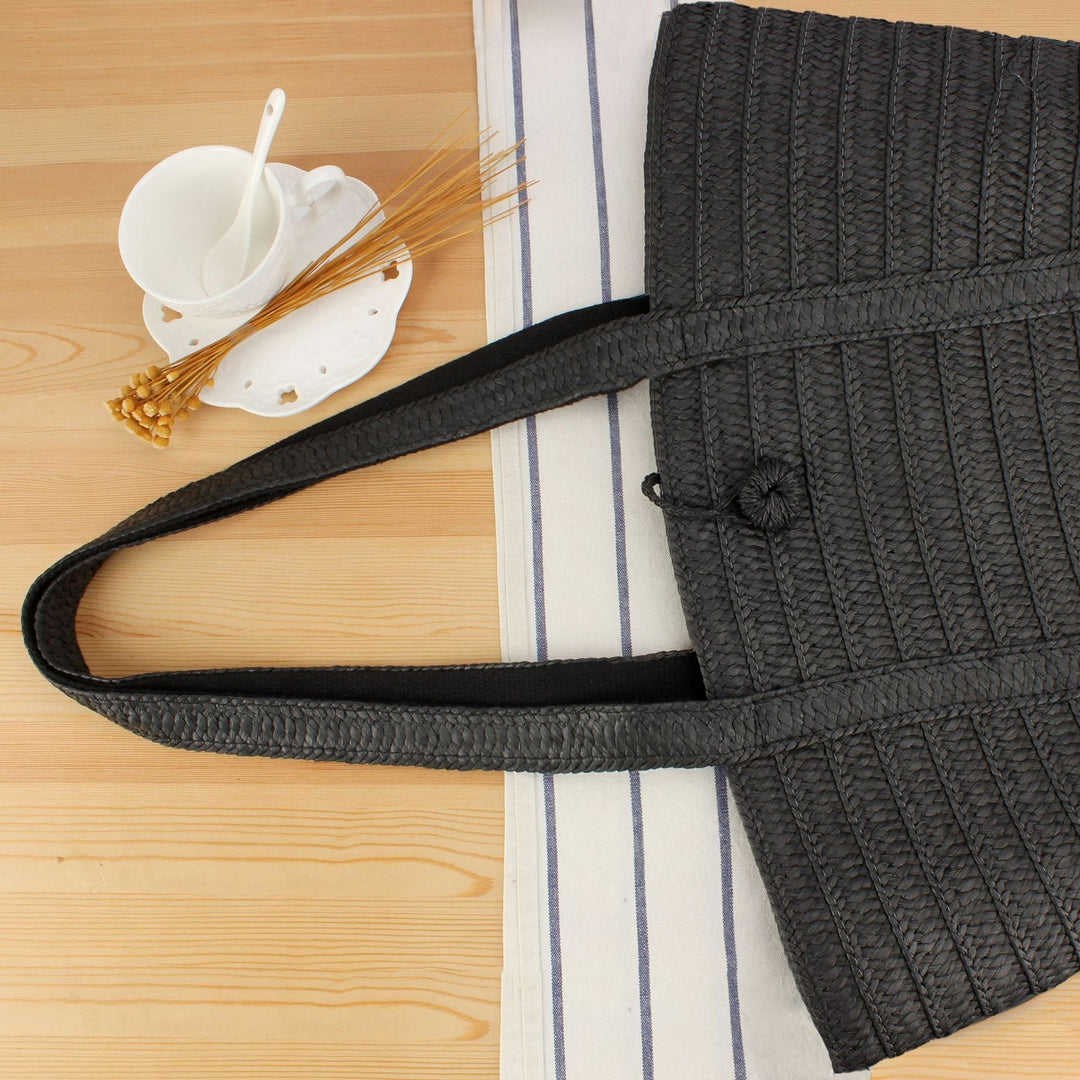 Elegant Tote Bag Made of Woven Natural Material Kalsten