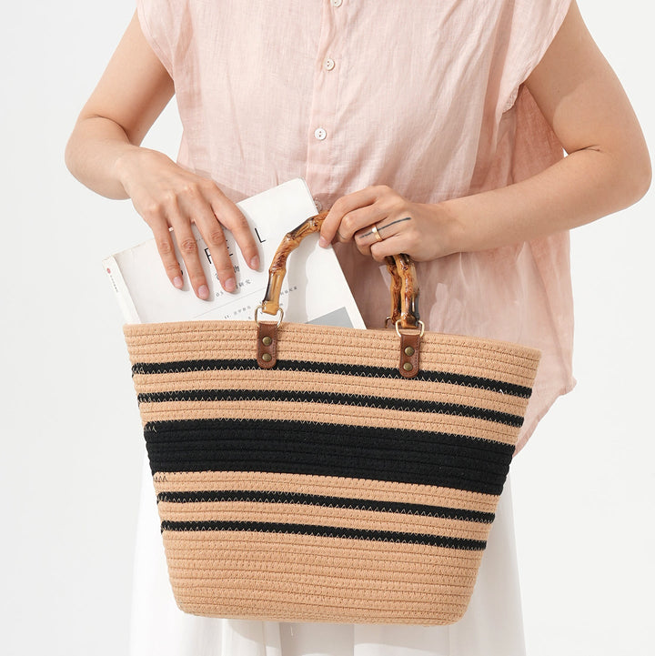 Stylish basket bag with bamboo handles Kalsten