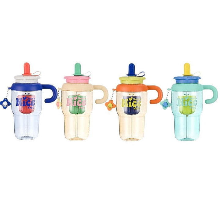 Unisex drinking cup with integrated straw and spill protection Kalsten