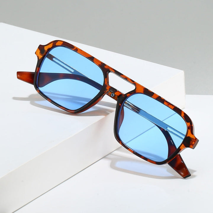 Women's stylish sunglasses in contemporary design with polarized lenses Kalsten