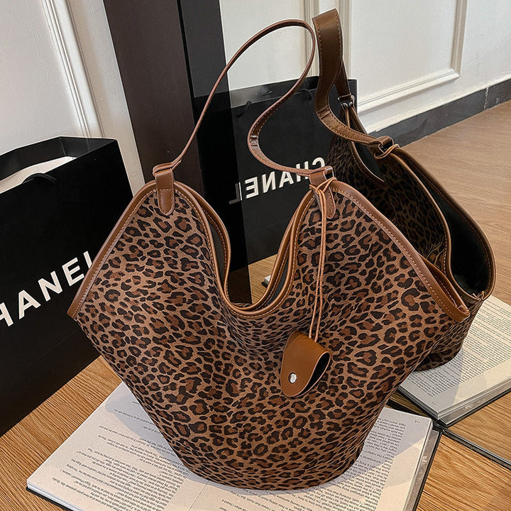 Suede Hobo Bag Kalsten