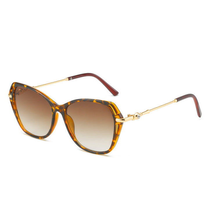 Women's fashionable Cat-Eye sunglasses with elegant metal frame Kalsten
