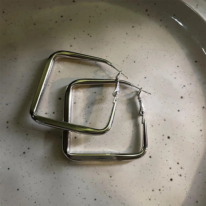 Fashionable Geometric Hoop Earrings Made of High-Quality Metal Kalsten