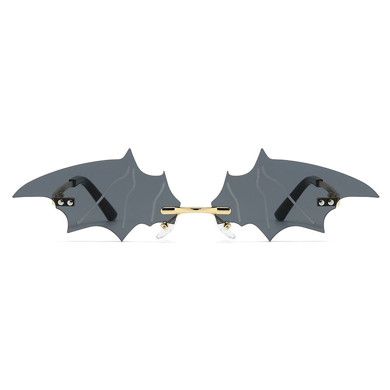 Women's creative and eye-catching sunglasses with bat design Kalsten