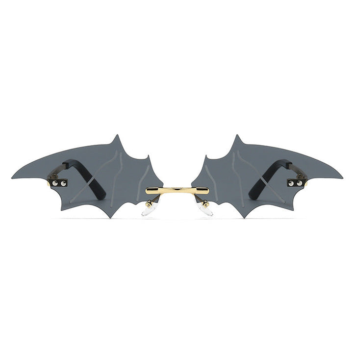 Women's creative and eye-catching sunglasses with bat design Kalsten