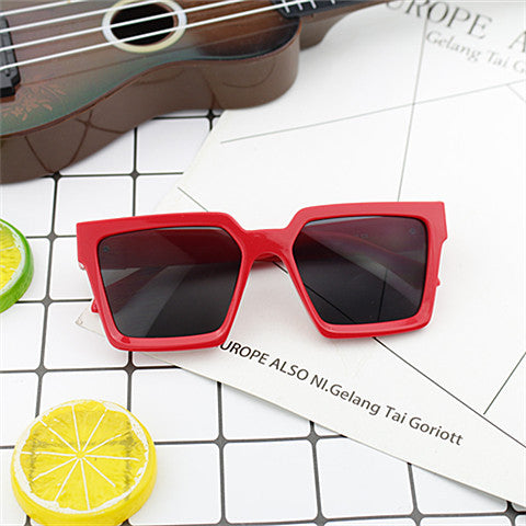 Women's oversized sunglasses in trendy corner design Kalsten