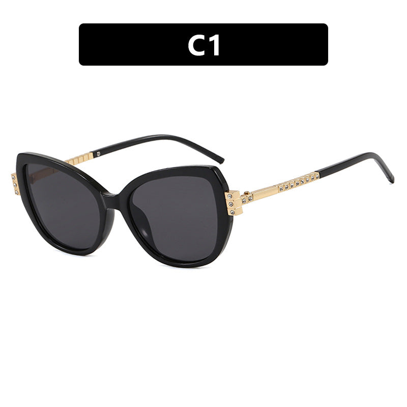 Women oversized sunglasses with protective UV filter and elegant accents Kalsten