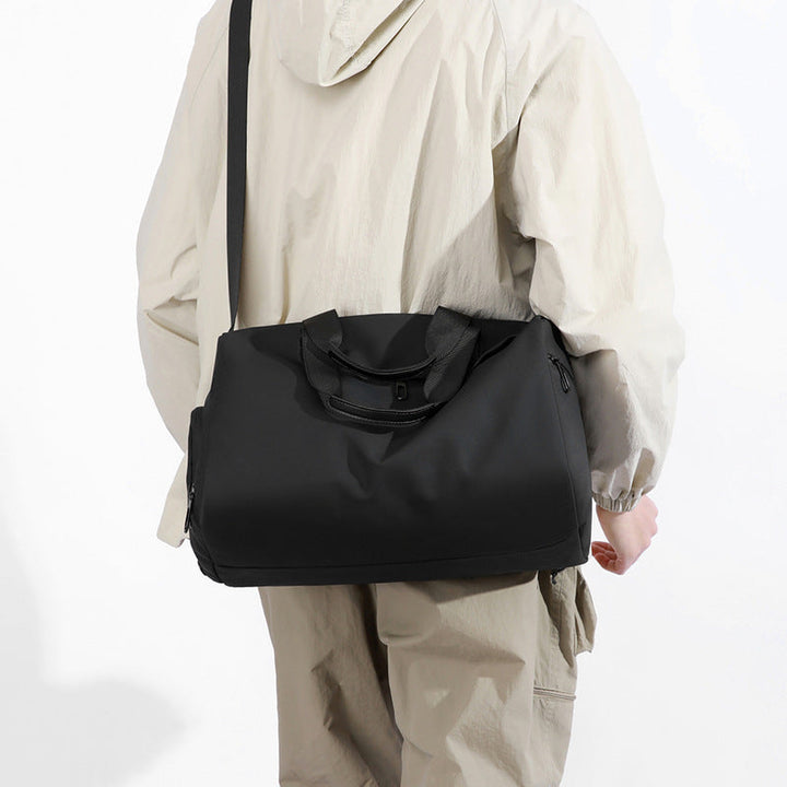 Multifunctional sports and travel bag with removable shoulder straps Kalsten
