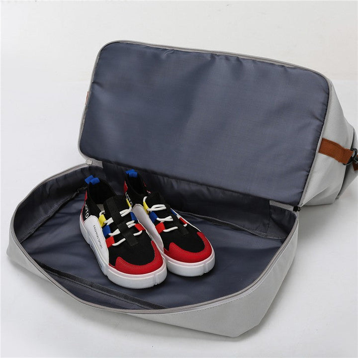 Sporty Duffel Bag With Reinforced Bottom Kalsten