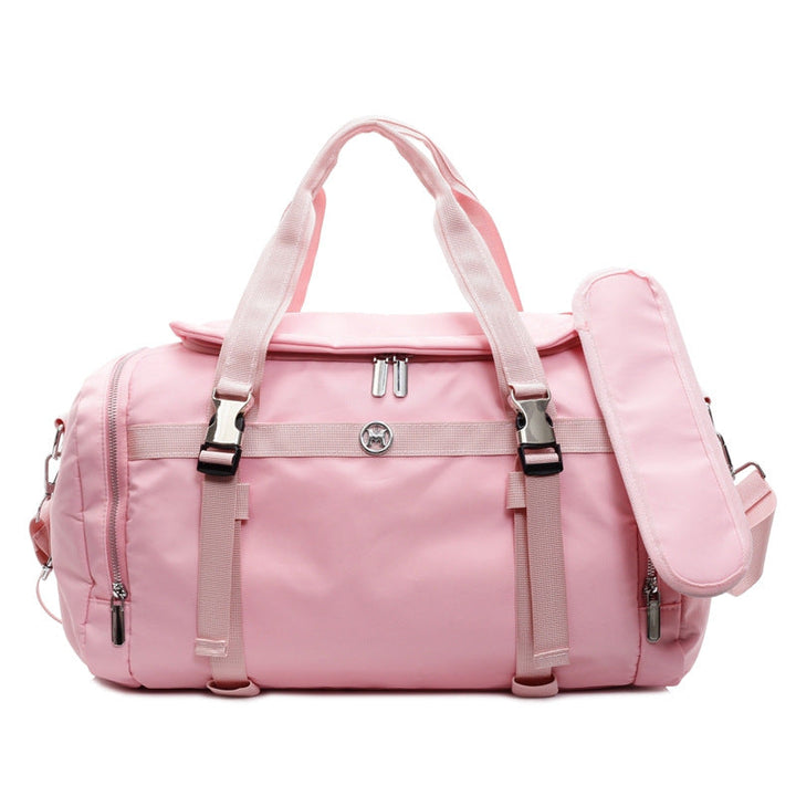 Sporty travel bag with adjustable shoulder strap and several compartments Kalsten
