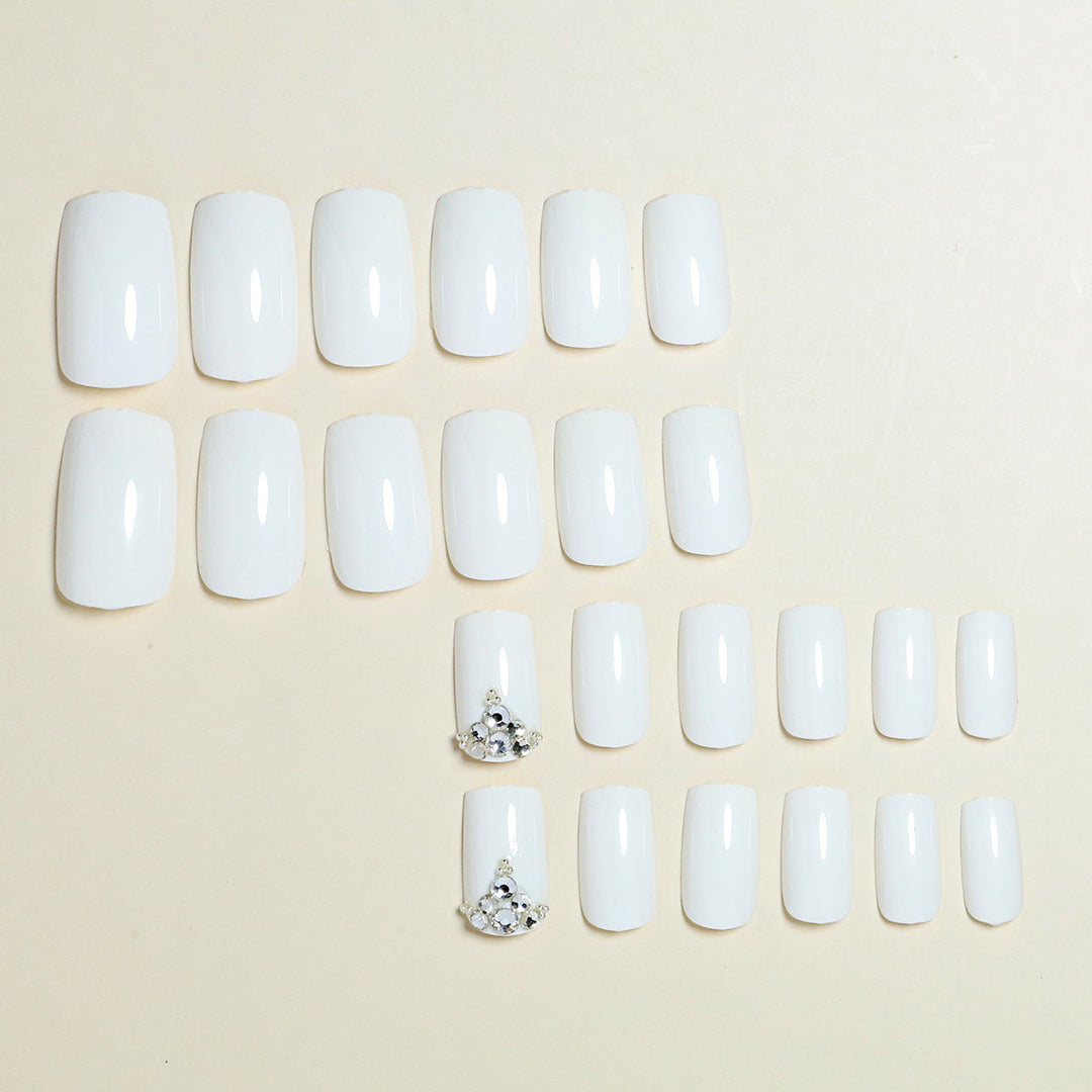 Luxury Press-On Nail Design with Rhinestone Accents Kalsten