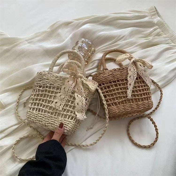 Handcrafted straw bag Kalsten