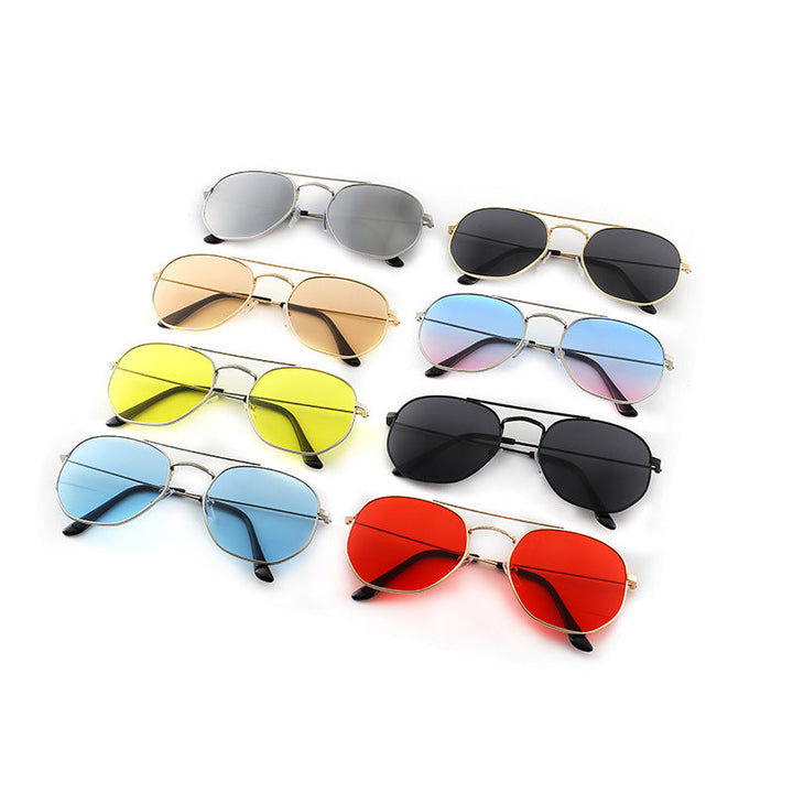 Ladies sunglasses with oval frame and protective gradient lens Kalsten