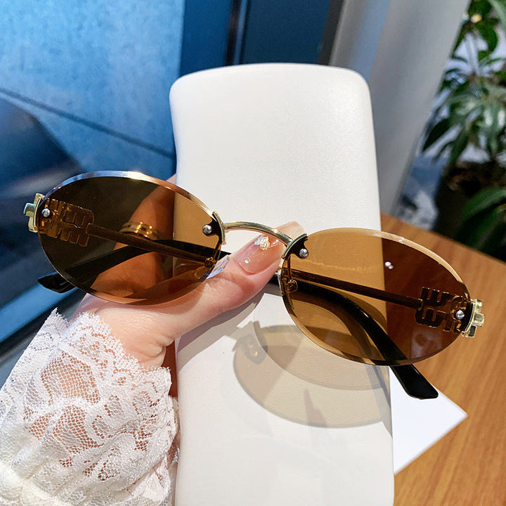 Ladies fashionable sunglasses in elegant oval design Kalsten