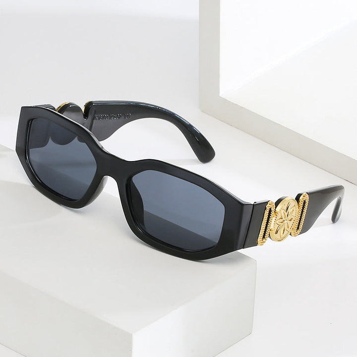 Ladies trendy and stylish sunglasses with luxurious details Kalsten
