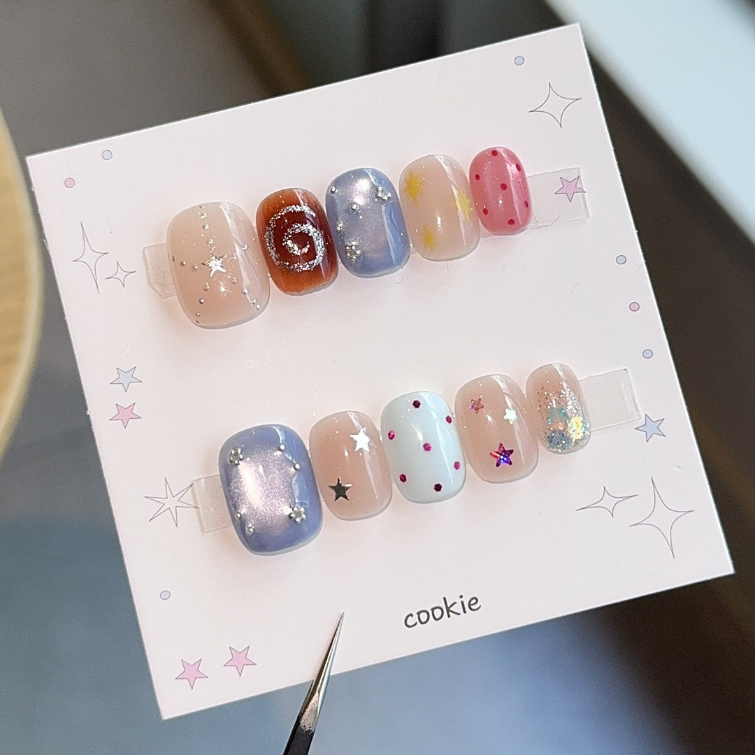 Creative artificial nails with sparkling star patterns Kalsten