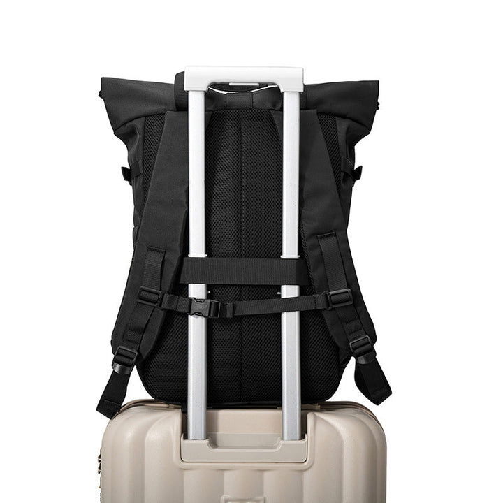 Backpack with roll closure and durable materials Kalsten