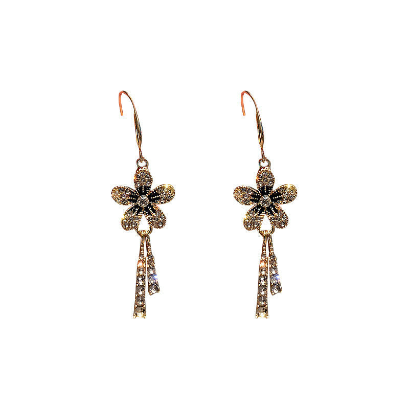 Floral Statet Earrings Kalsten