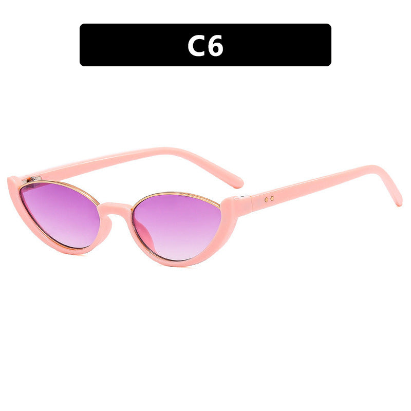 Women's Cat-Eye Sunglasses with Mirrored Lenses and Elegant Frame Kalsten