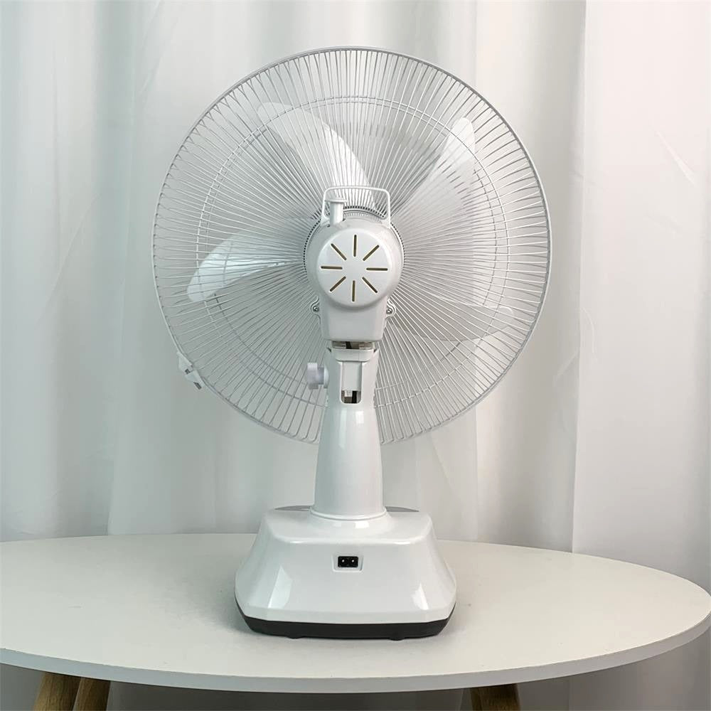 Unisex nan leiser USB table fan with multi-blade design, oscillating tilt function and timer Kalsten