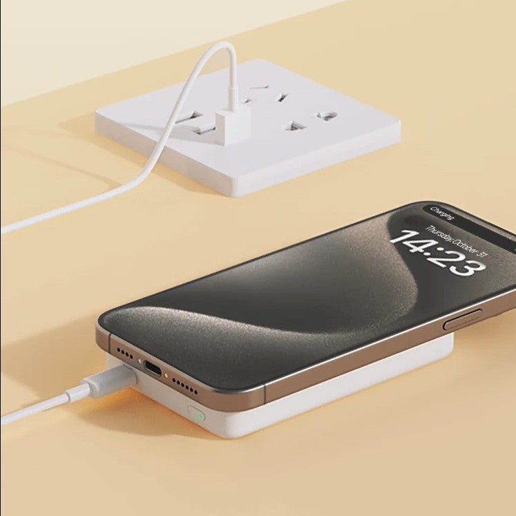 Slim Magnetic wireless portable power bank with USB-C PD pass-through Kalsten