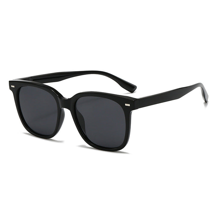 Women's fashionable sunglasses in elegant oversized design Kalsten