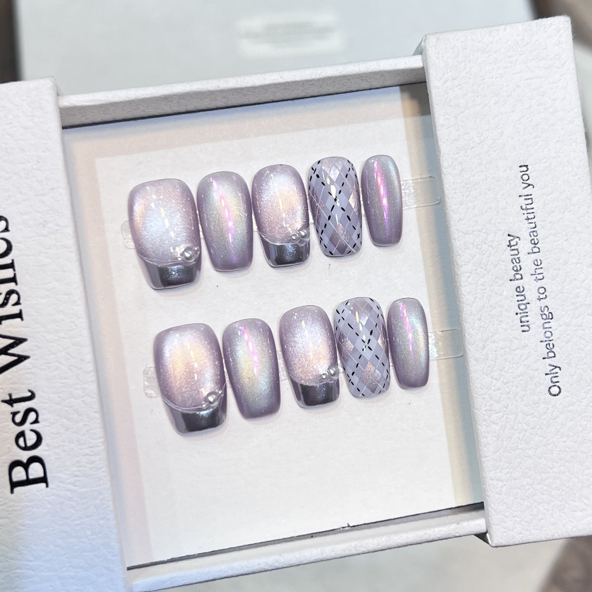 Elegant Press-On Nail Art Set with Iridescent Finish Acalora