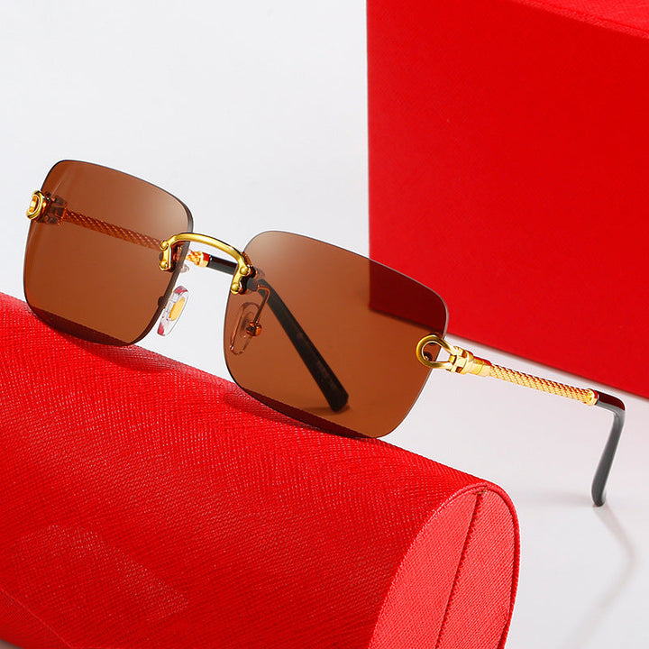 Women's square sunglasses with luxurious, gold-accented frame and protective lenses Kalsten