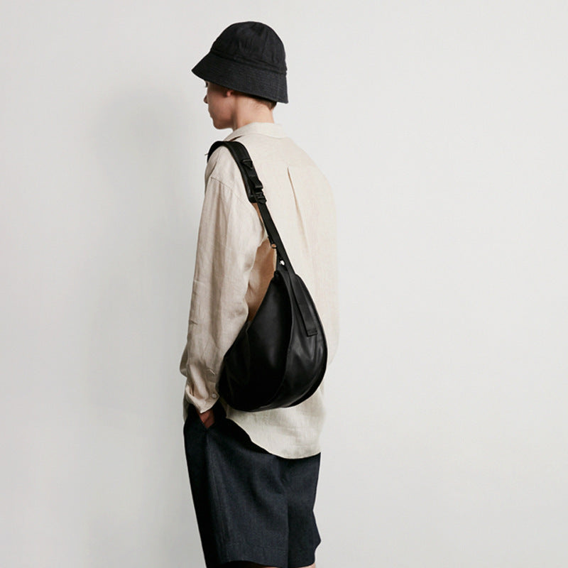 Elegant Shoulder Bag In Curved Shape Kalsten