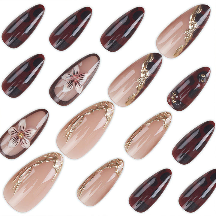 Artistic Floral Nail Design Kalsten
