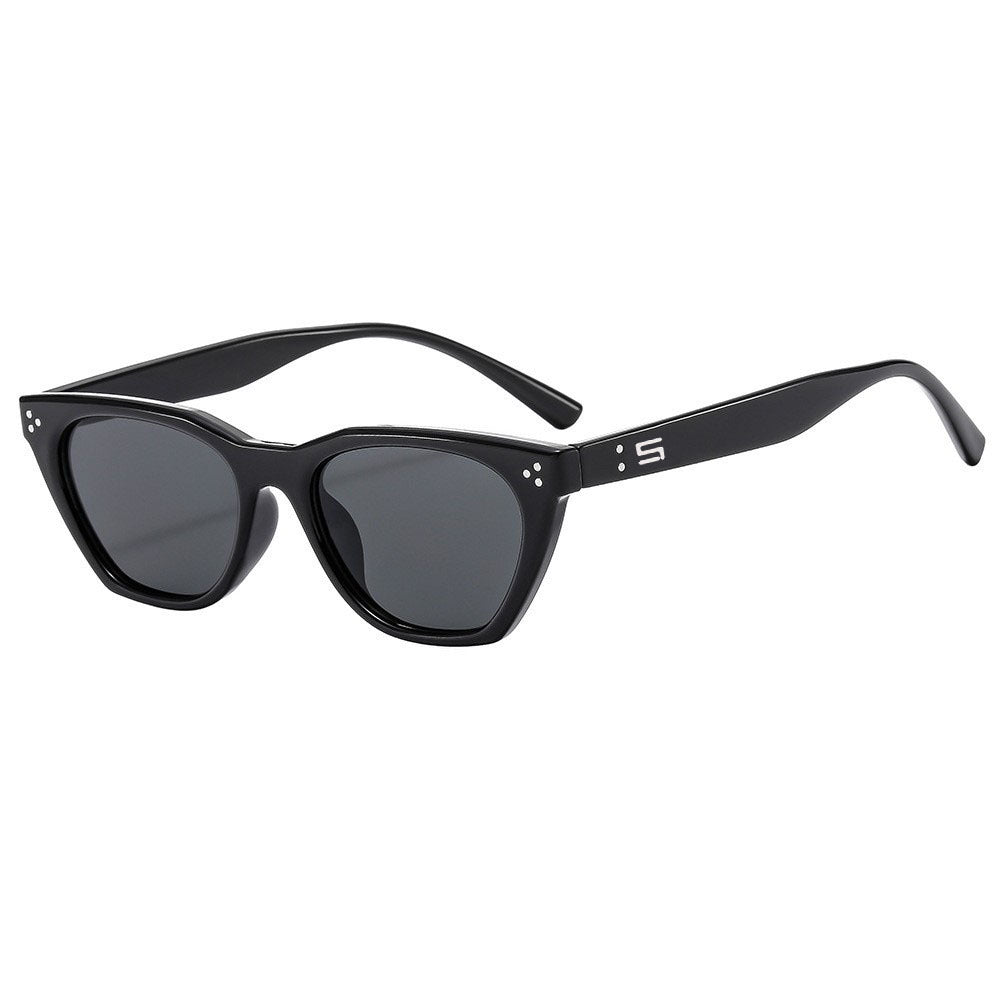 Women Retro-inspired Sunglasses with Distinctive Frame Kalsten