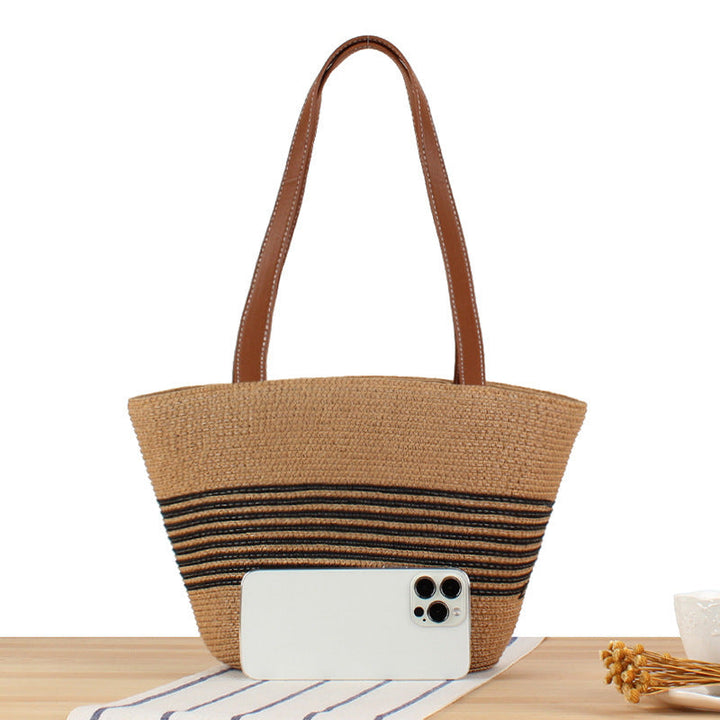 Tote bag with structured design made of natural wicker Kalsten
