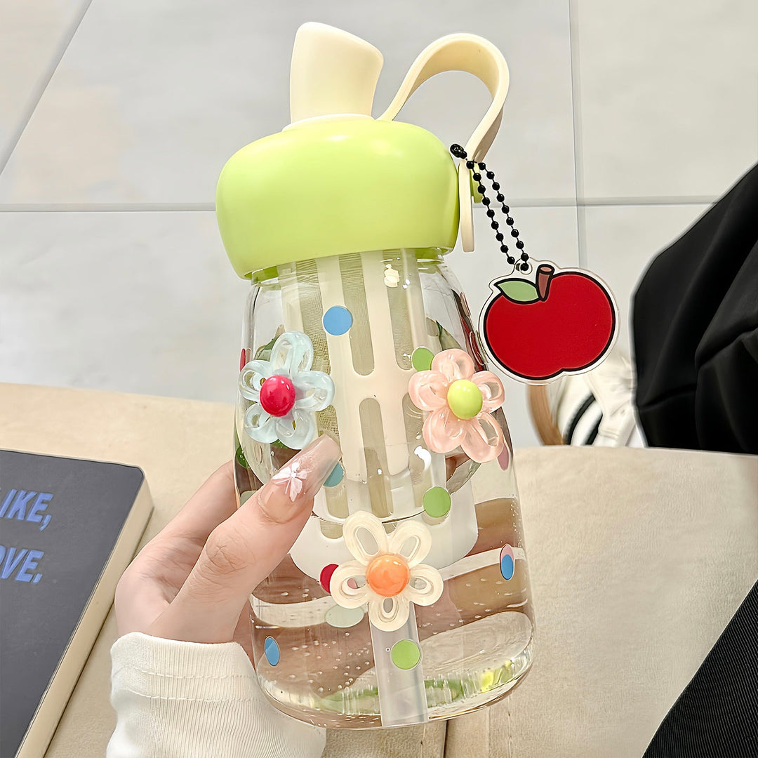 Women's water bottle with integrated fruit filter and practical carrying handle Kalsten