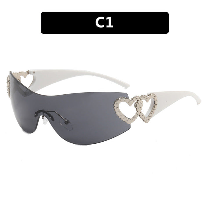 Ladies sporty sunglasses in trendy shield design with heart accents Kalsten