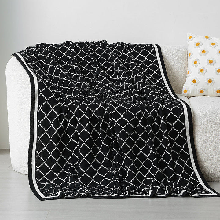 Ladies cuddle blanket with zigzag pattern Kalsten