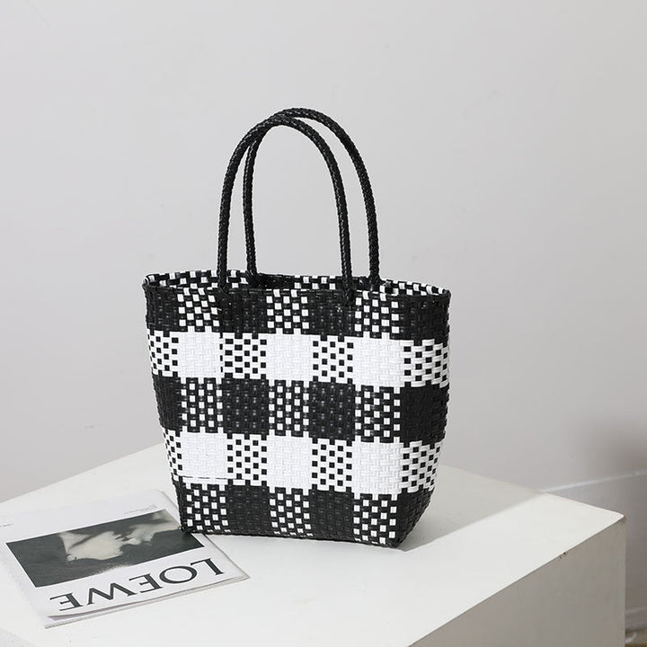 Handmade basket bag in modern check pattern Kalsten