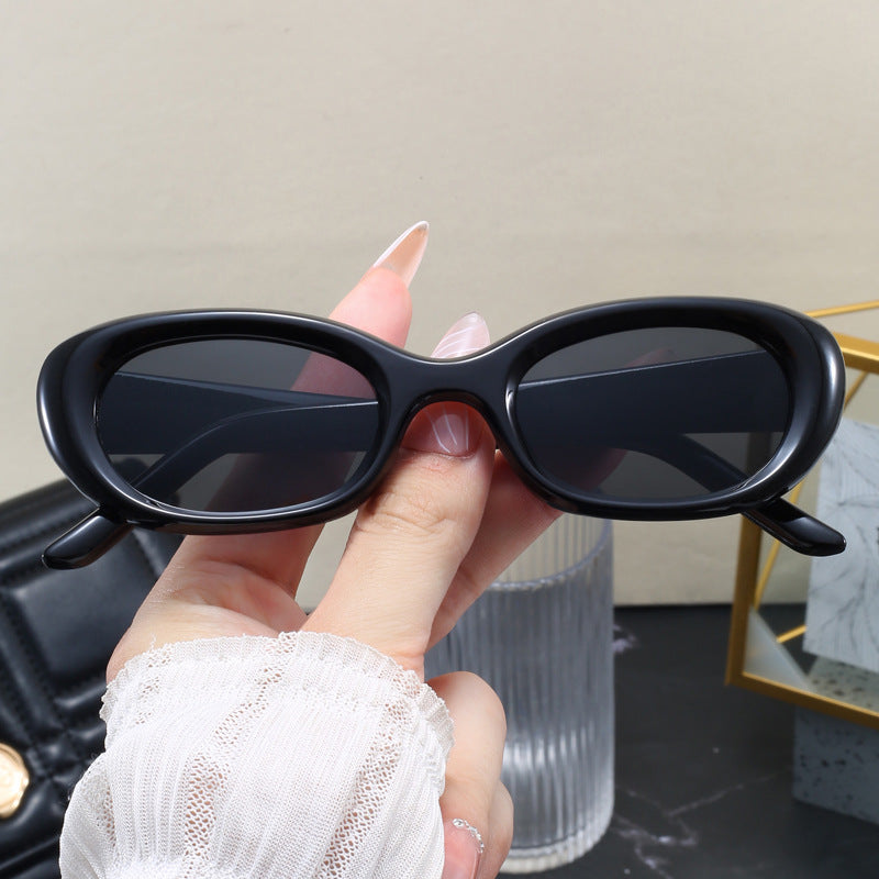 Women's fashionable sunglasses with oval design and UV protection Kalsten