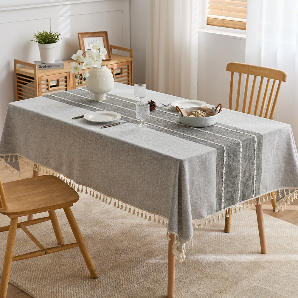 Elegant Dining Table Linen
