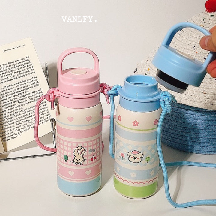 Women's insulated drink bottle with continuous animal design and carrying strap Kalsten