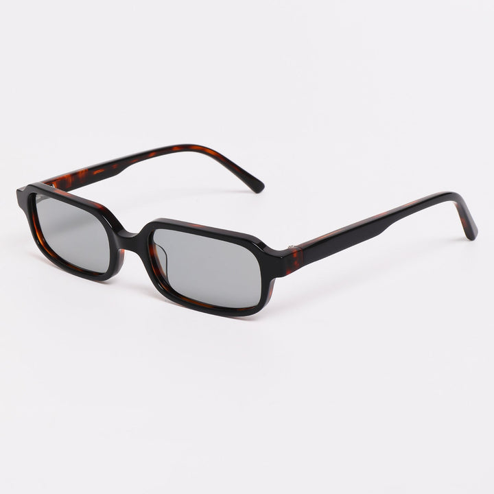 Women's sunglasses in a modern, angular design with advanced UV protection lenses Kalsten