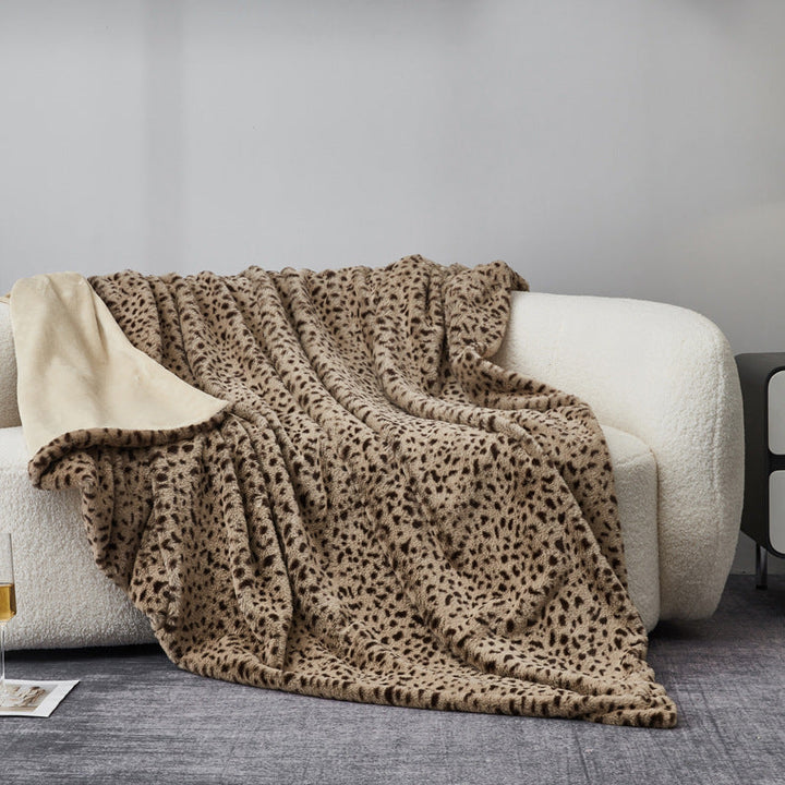 Women Cozy and Stylish Blanket Kalsten