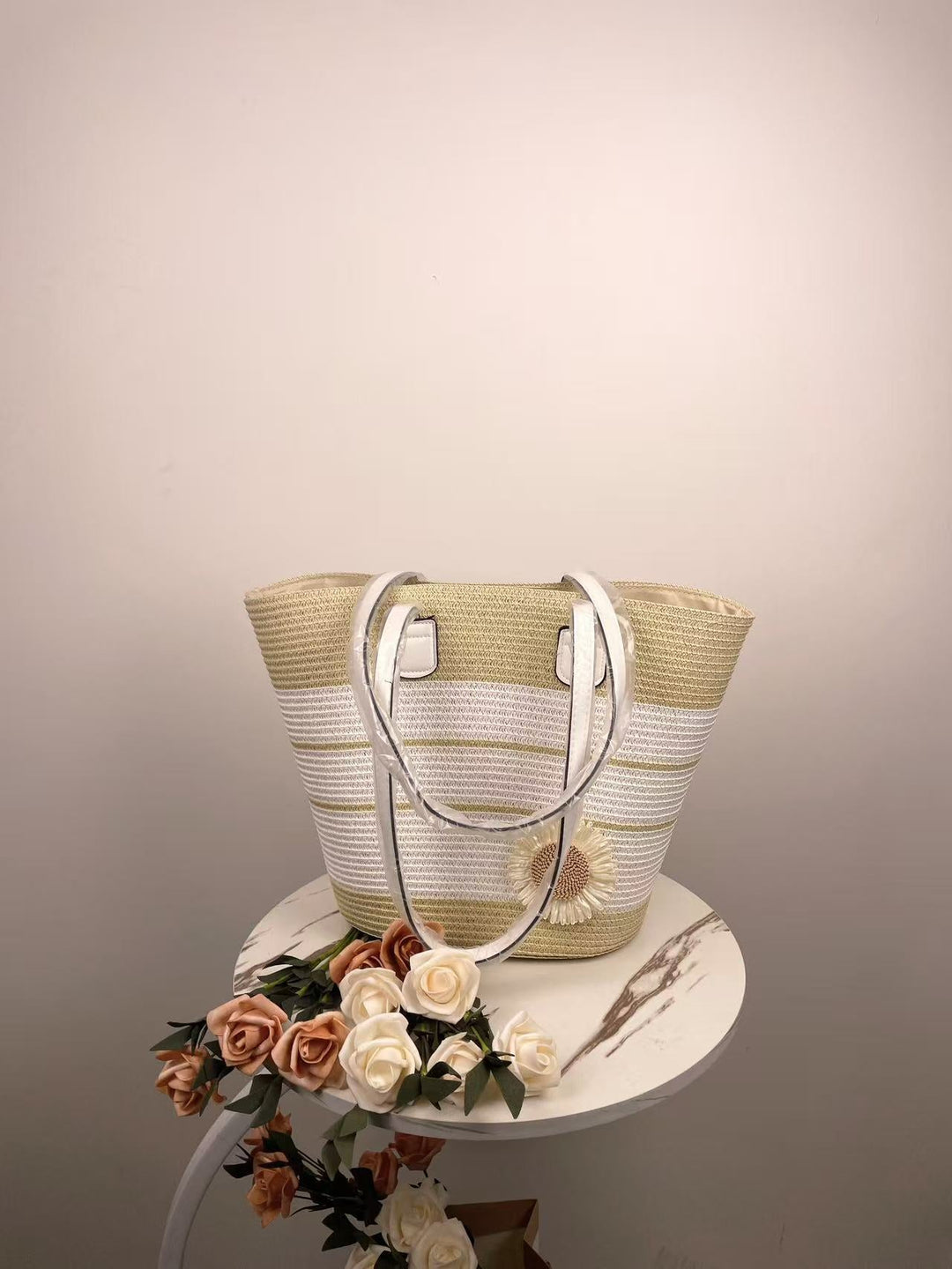 Elegant Beach Bag with Matching Sun Hat Kalsten