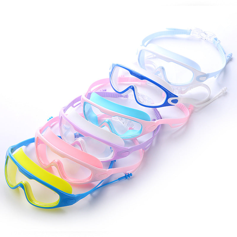 Swim mask with large field of vision and comfortable silicone padding Kalsten